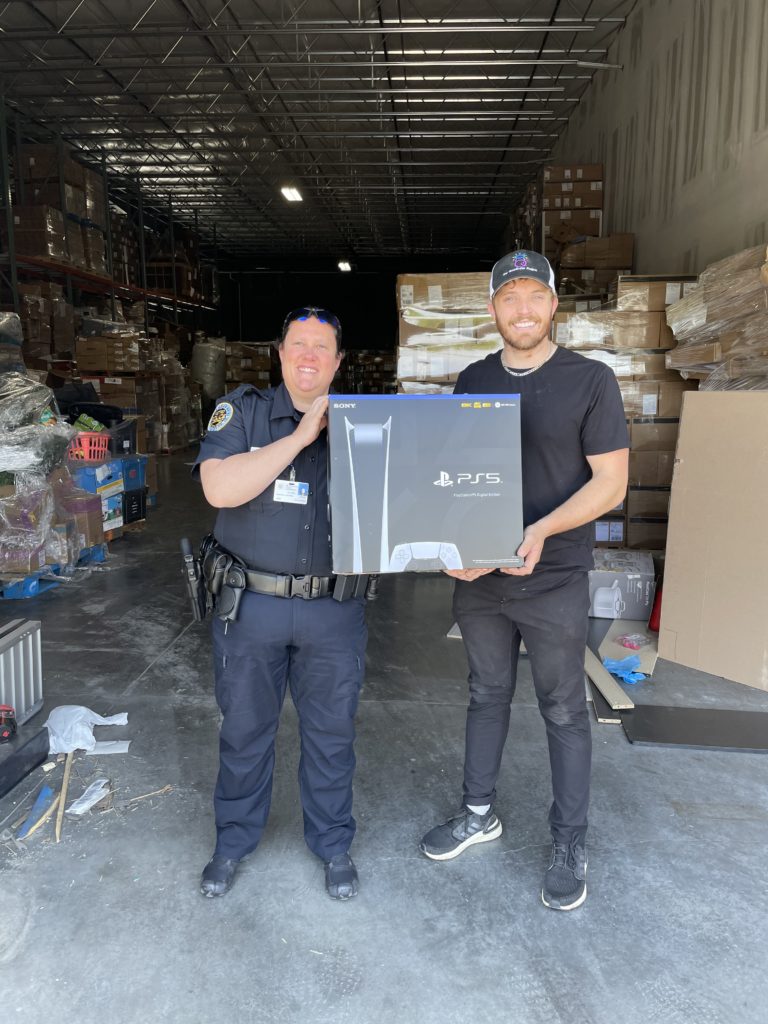 Zak Playstation to police